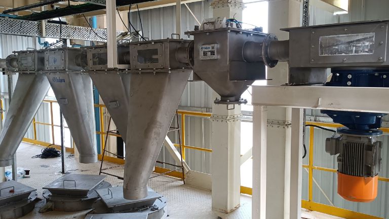  animal feed powder blend - Indpro